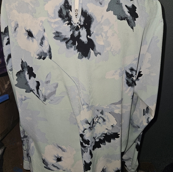 Calvin Klein Womans Long Sleeve Blouse - Picture 5 of 10